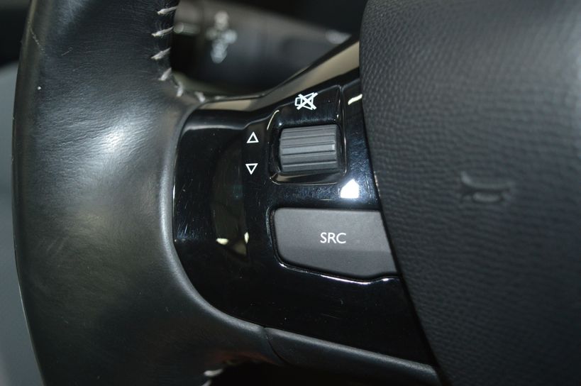 PEUGEOT 308 SW 2014 - Photo n°25