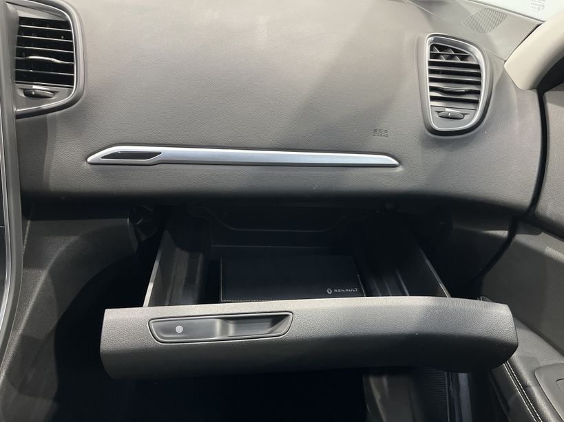 RENAULT GRAND SCENIC IV 2017 - Photo n°24
