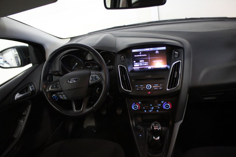 FORD FOCUS SW 2016 - Photo n°8
