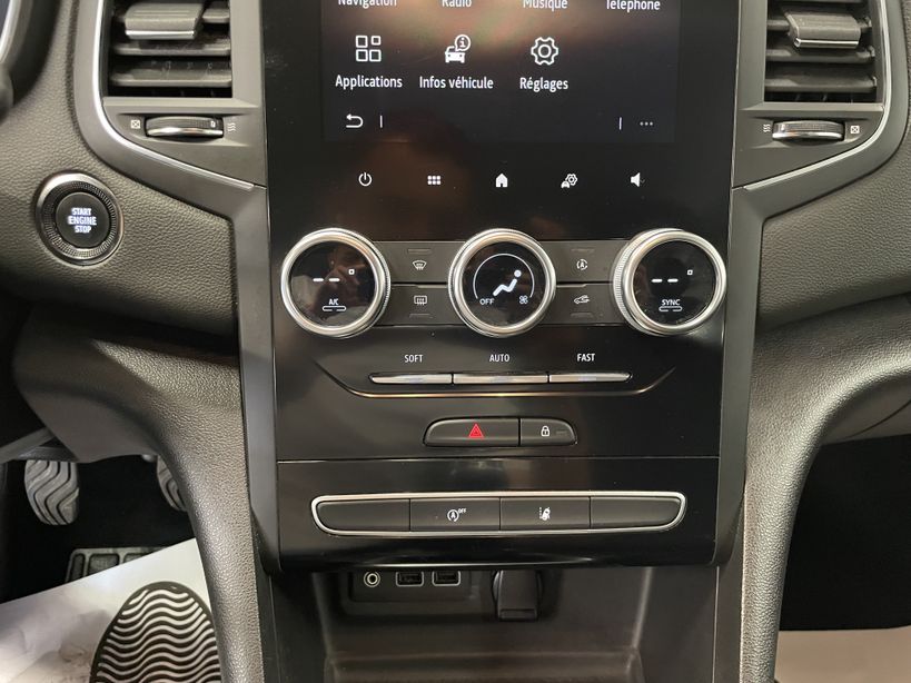 RENAULT MEGANE IV ESTATE 2021 - Photo n°25