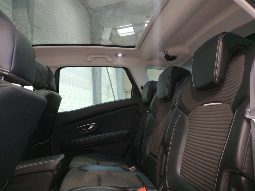 RENAULT SCENIC IV 2018 - Photo n°16