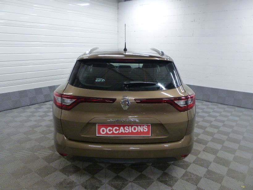 RENAULT MEGANE IV ESTATE 2018 - Photo n°12