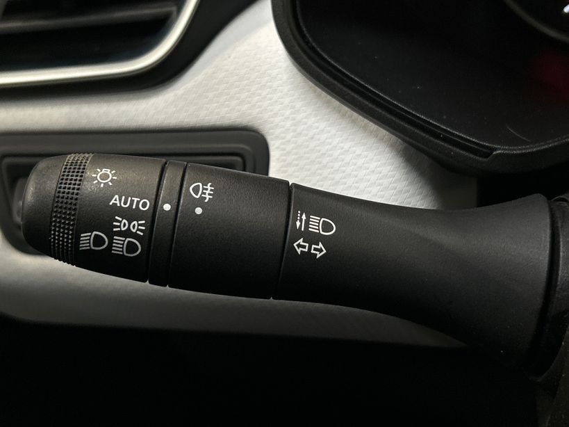 RENAULT CLIO V 2022 - Photo n°25