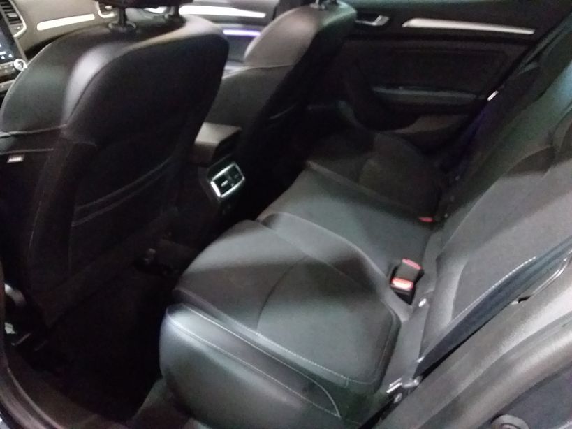 RENAULT MEGANE IV BERLINE 2021 - Photo n°14