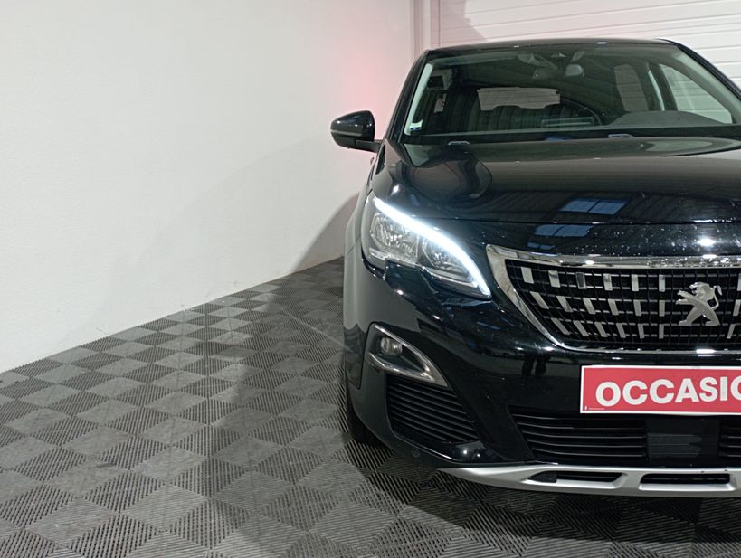 PEUGEOT 3008 2019 - Photo n°5