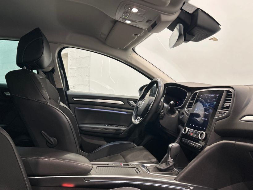 RENAULT MEGANE IV BERLINE 2021 - Photo n°21