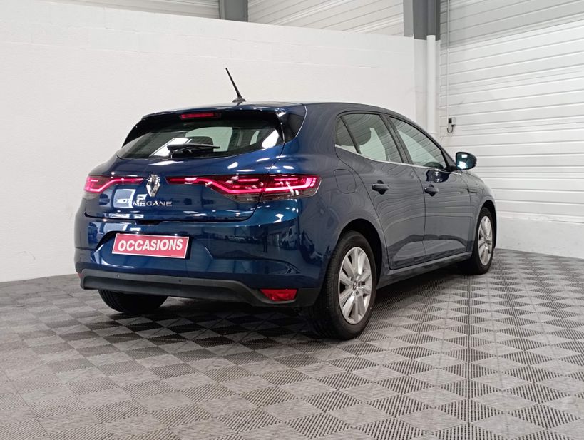 RENAULT MEGANE IV BERLINE 2021 - Photo n°6