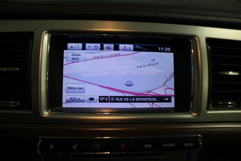 JAGUAR XF SPORTBRAKE 2013 - Photo n°16