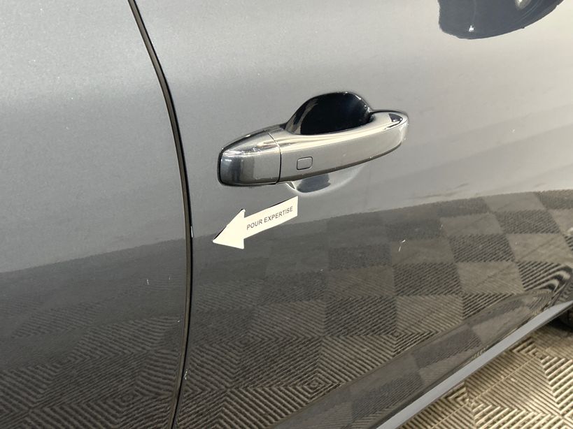RENAULT MEGANE IV BERLINE 2021 - Photo n°5