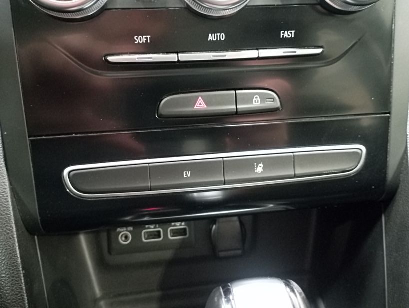 RENAULT MEGANE IV ESTATE 2021 - Photo n°26