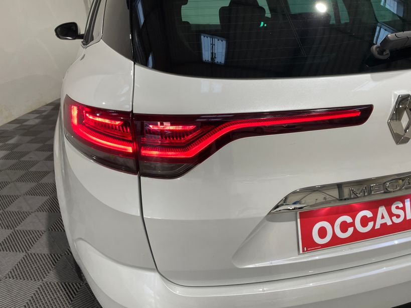 RENAULT MEGANE IV ESTATE 2022 - Photo n°8