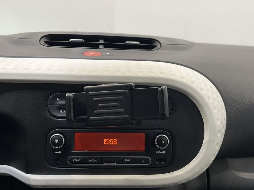 RENAULT TWINGO III 2021 - Photo n°12