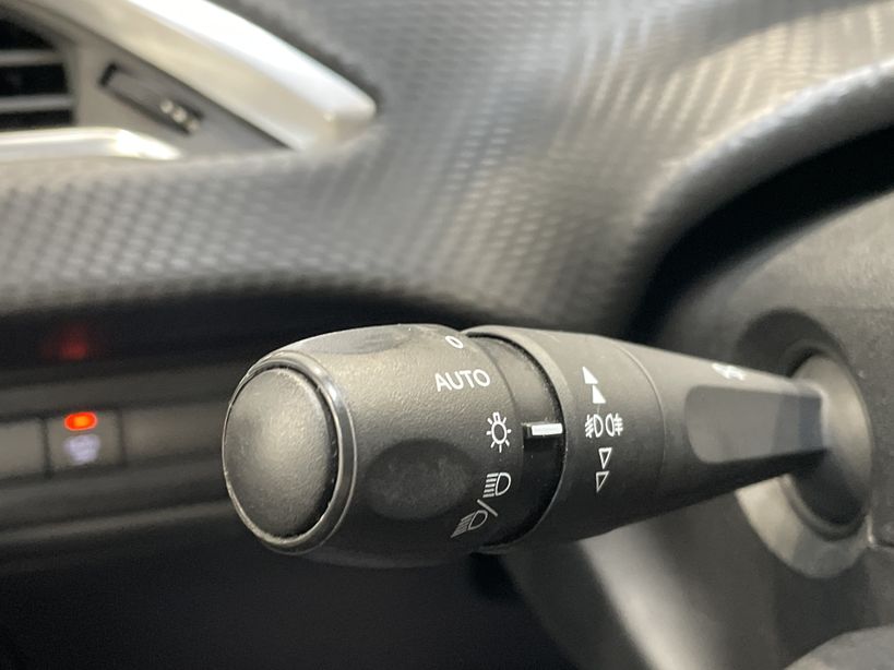 PEUGEOT 2008 2019 - Photo n°27