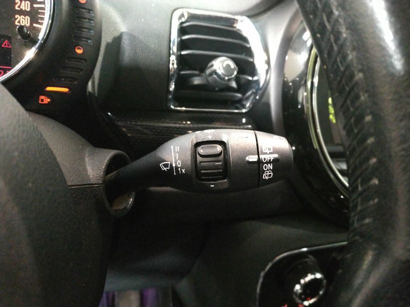 MINI MINI CLUBMAN F54 2017 - Photo n°18