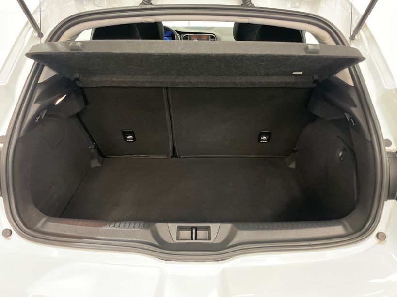 RENAULT MEGANE IV BERLINE BUSINESS 2020 - Photo n°10