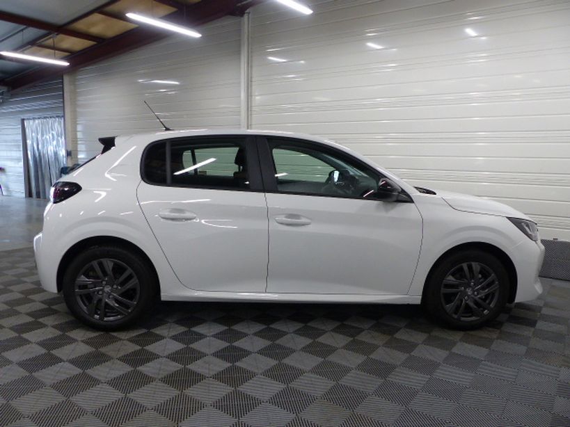 PEUGEOT 208 2022 - Photo n°18