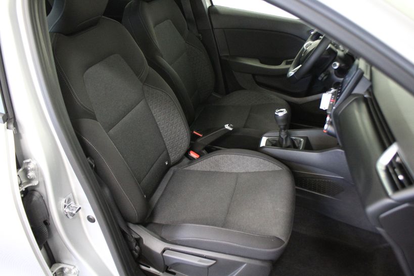 RENAULT CLIO V 2020 - Photo n°8