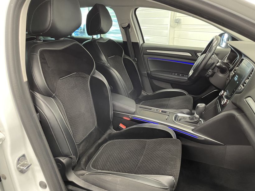 RENAULT MEGANE IV ESTATE 2020 - Photo n°11