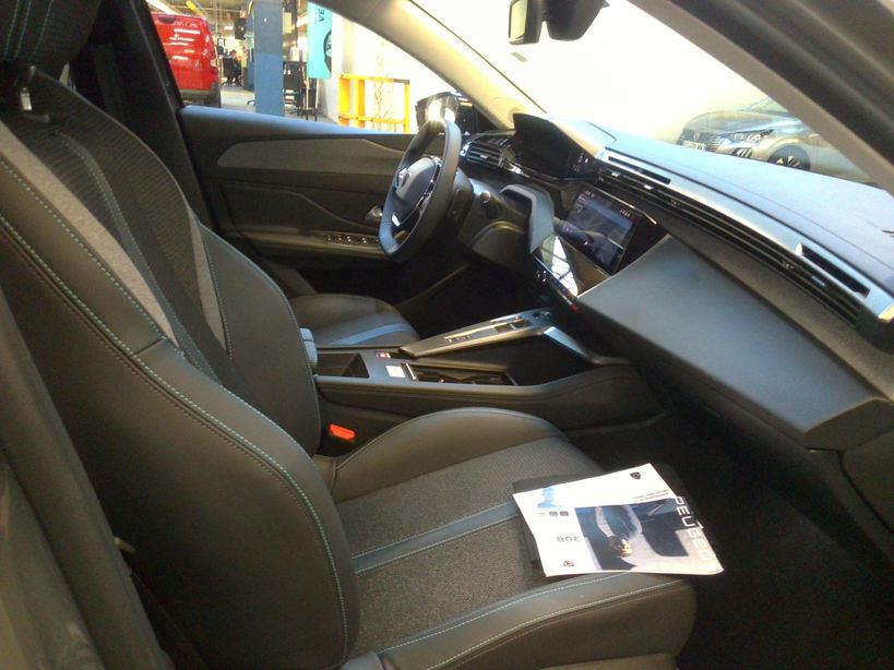 PEUGEOT 308 2024 - Photo n°5