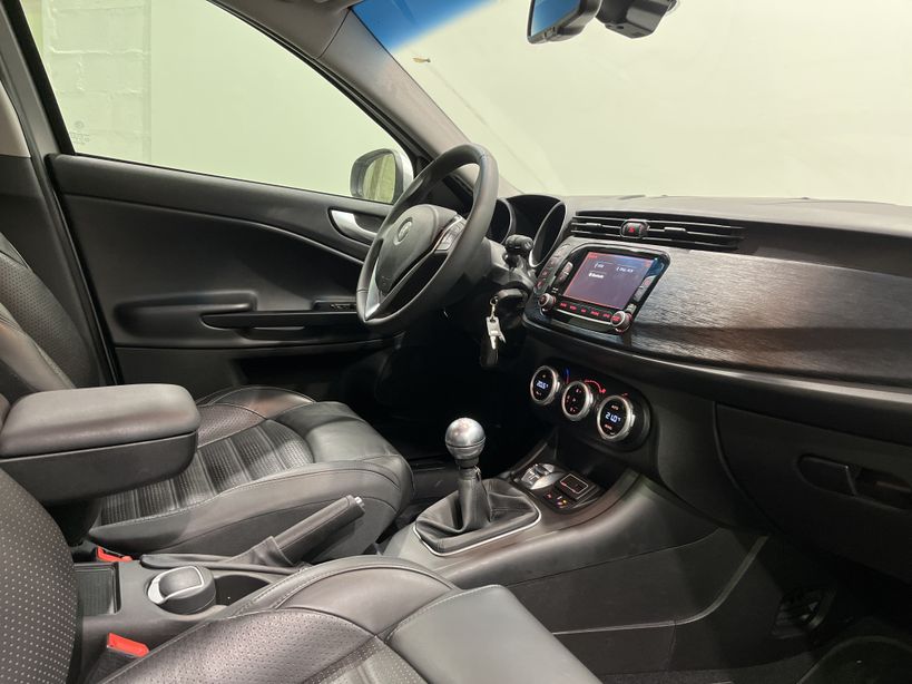 ALFA ROMEO GIULIETTA SERIE 2 2018 - Photo n°20