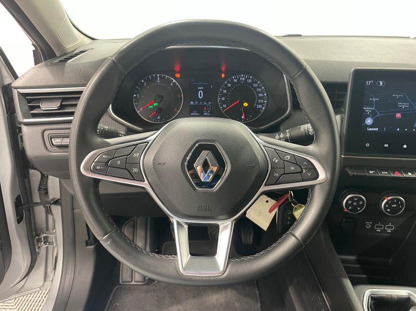 RENAULT CLIO V 2021 - Photo n°11