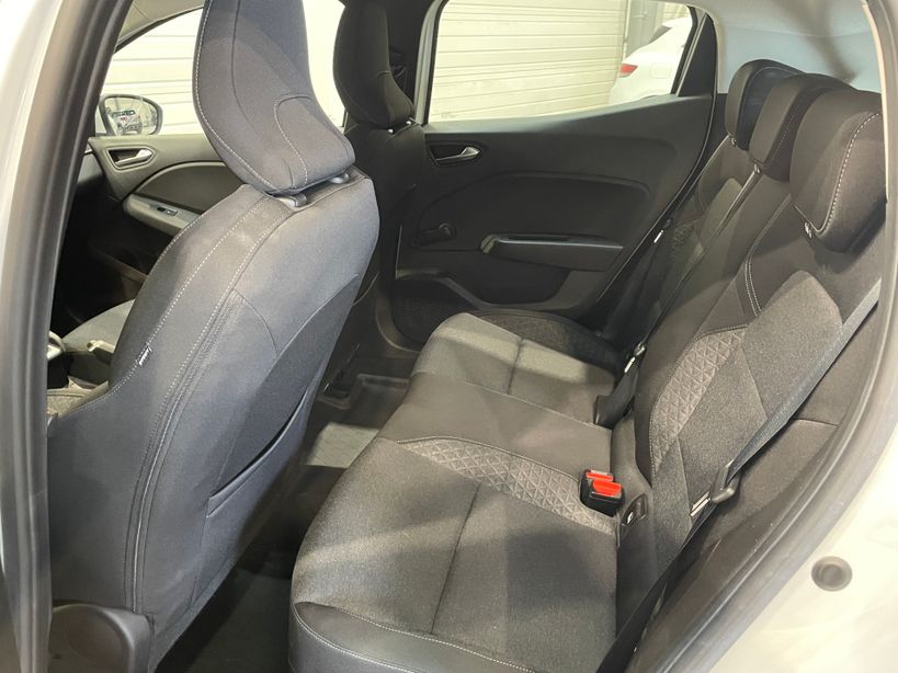 RENAULT CLIO V 2021 - Photo n°12