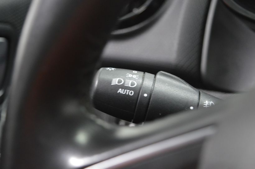 RENAULT CLIO IV 2018 - Photo n°11