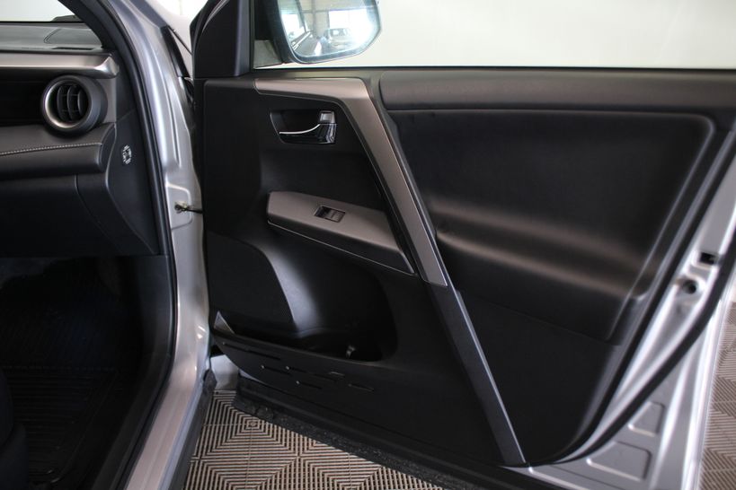 TOYOTA RAV4 HYBRIDE 2018 - Photo n°39