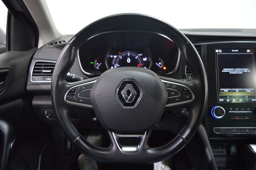 RENAULT MEGANE IV BERLINE 2019 - Photo n°12