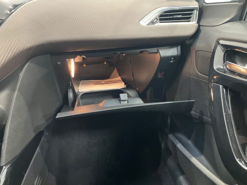 PEUGEOT 2008 2015 - Photo n°23