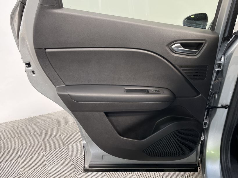 RENAULT CAPTUR 2021 - Photo n°36