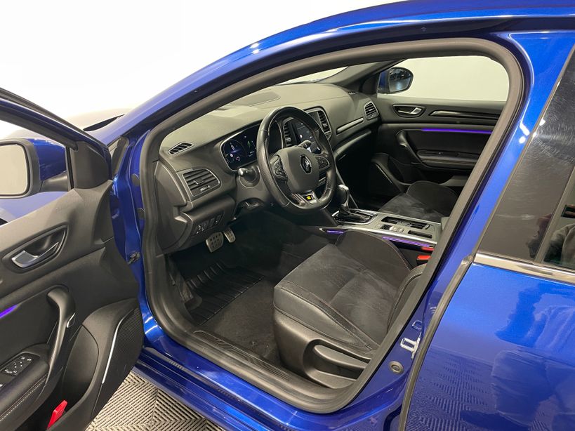 RENAULT MEGANE IV BERLINE 2022 - Photo n°16