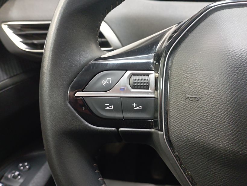 PEUGEOT 5008 BUSINESS 2020 - Photo n°25