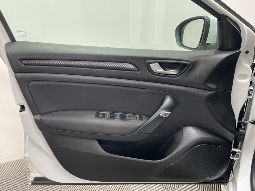 RENAULT MEGANE IV BERLINE BUSINESS 2019 - Photo n°33