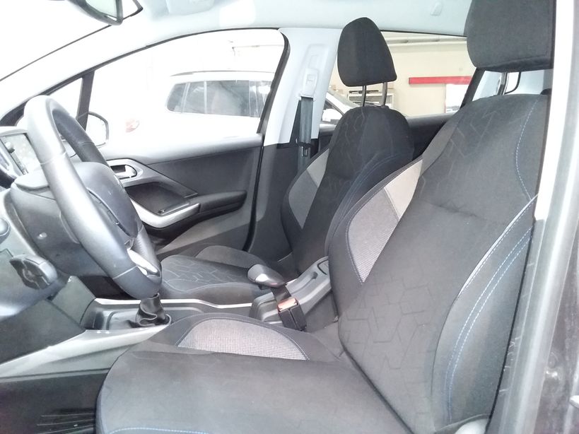 PEUGEOT 2008 2019 - Photo n°7