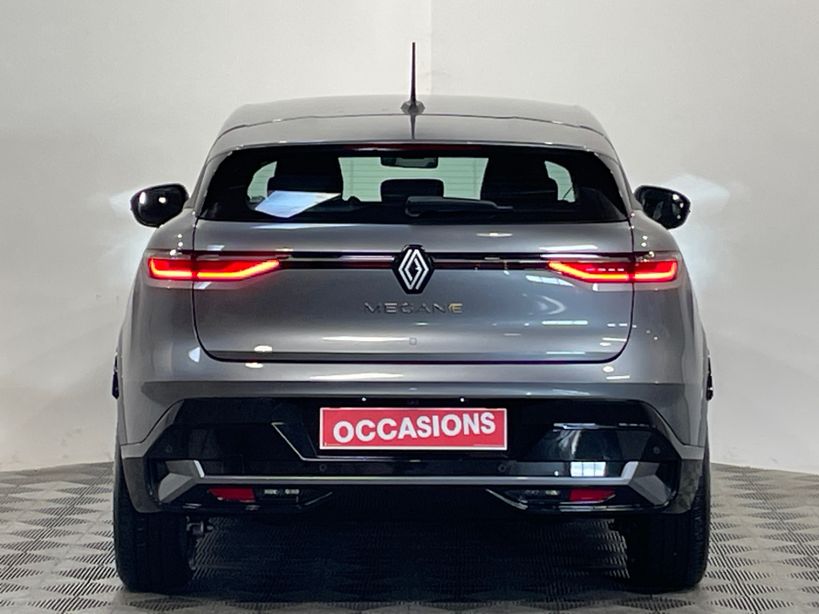 RENAULT MEGANE E TECH 2023 - Photo n°6