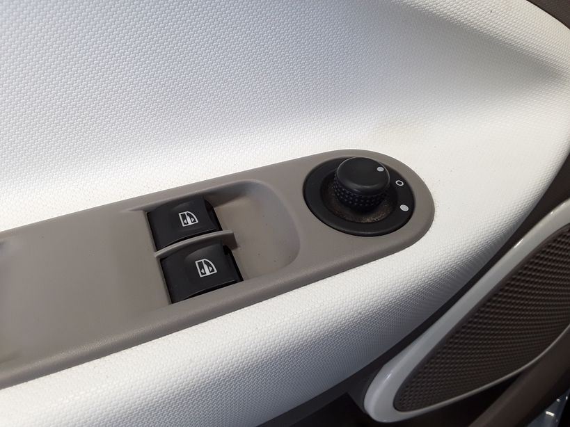 RENAULT ZOE 2013 - Photo n°26