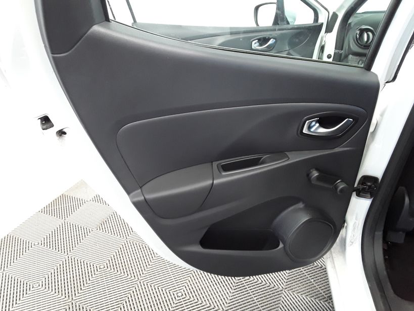 RENAULT CLIO IV BUSINESS 2017 - Photo n°11