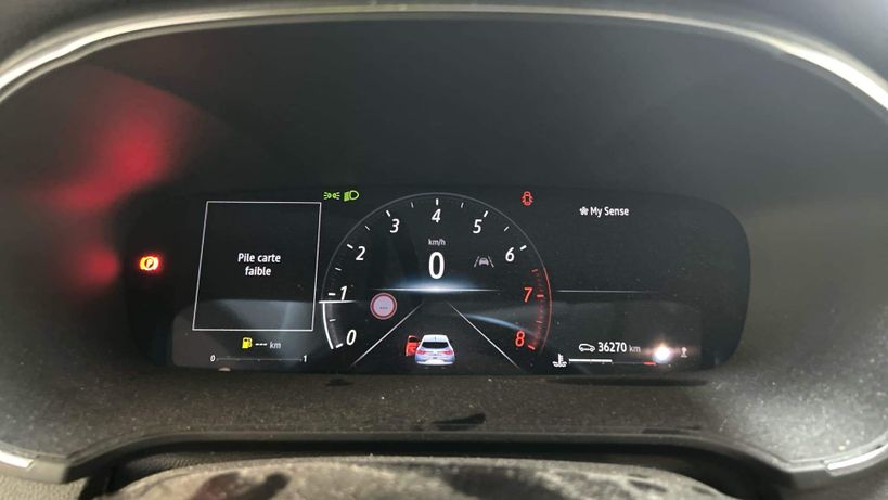 RENAULT MEGANE IV BERLINE 2022 - Photo n°11