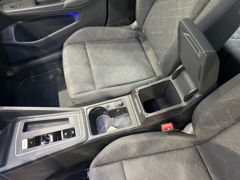 VOLKSWAGEN GOLF 2023 - Photo n°19
