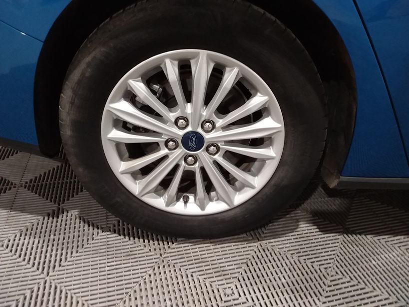 FORD FOCUS SW 2019 - Photo n°10
