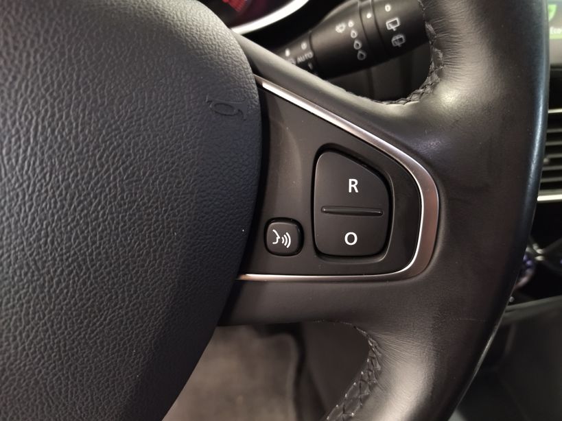 RENAULT CLIO IV ESTATE 2018 - Photo n°29