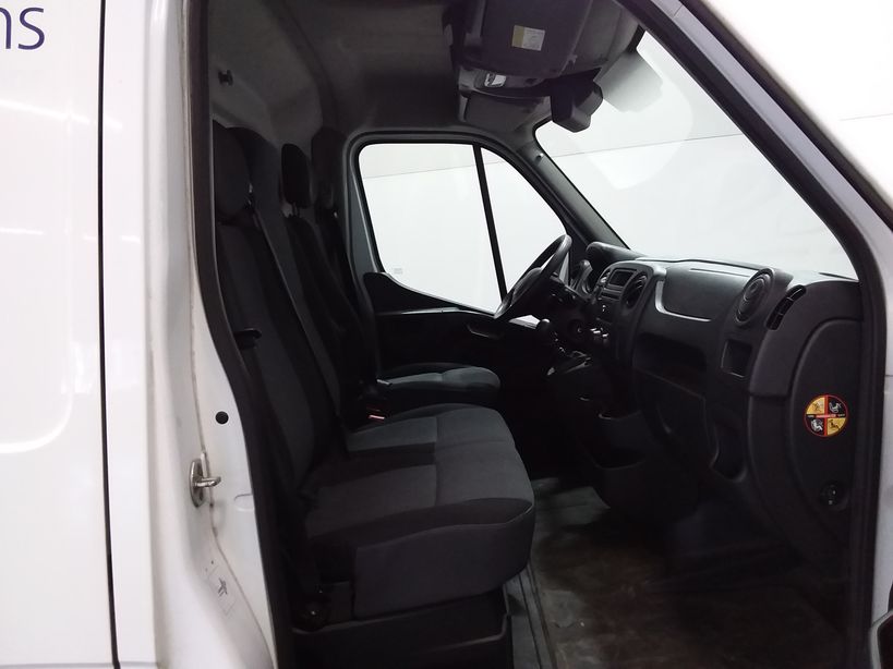 RENAULT MASTER FOURGON 2019 - Photo n°8