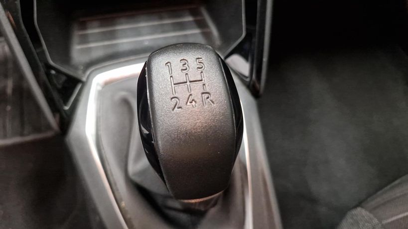 PEUGEOT 208 2023 - Photo n°15