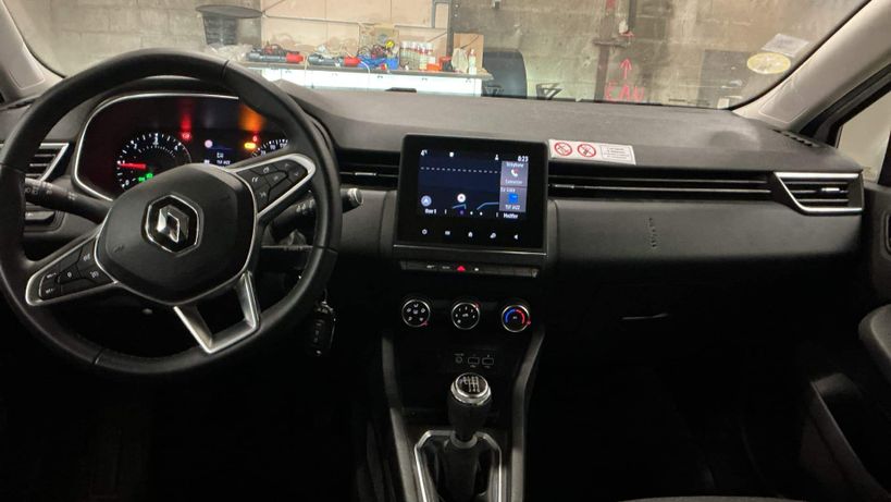 RENAULT CLIO V 2021 - Photo n°11