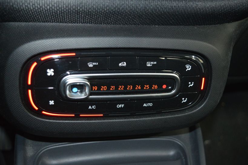 SMART FORFOUR 2017 - Photo n°15
