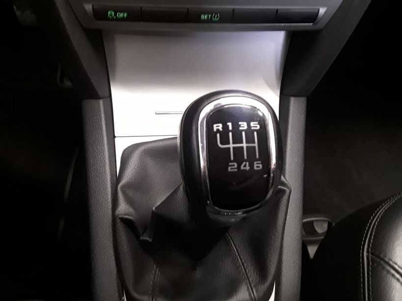 SKODA OCTAVIA COMBI 2012 - Photo n°20