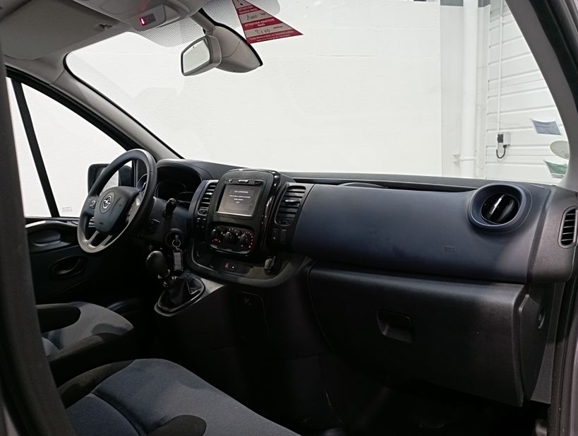 OPEL VIVARO COMBI 2018 - Photo n°11