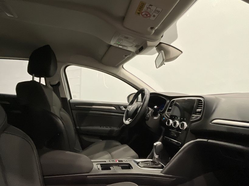 RENAULT MEGANE IV BERLINE 2023 - Photo n°23