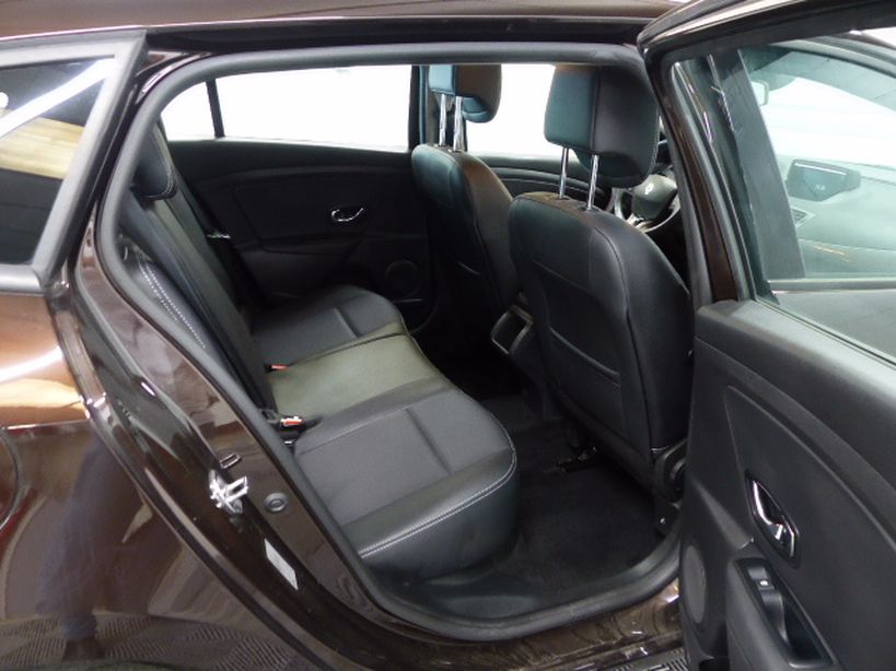 RENAULT MEGANE III ESTATE BUSINESS 2015 - Photo n°7